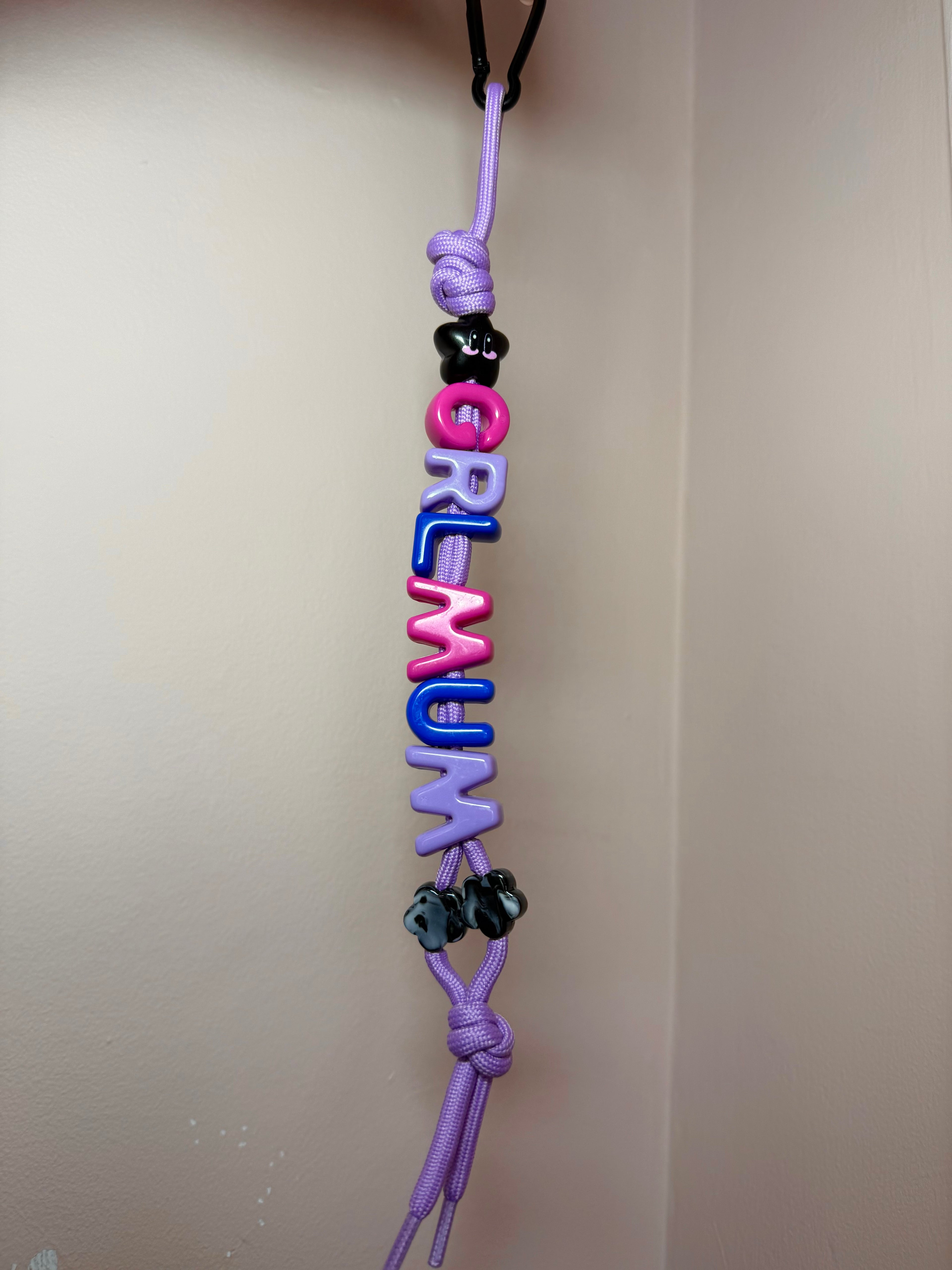 DAZED JOY Black+Purple GRL Mum Keychain
