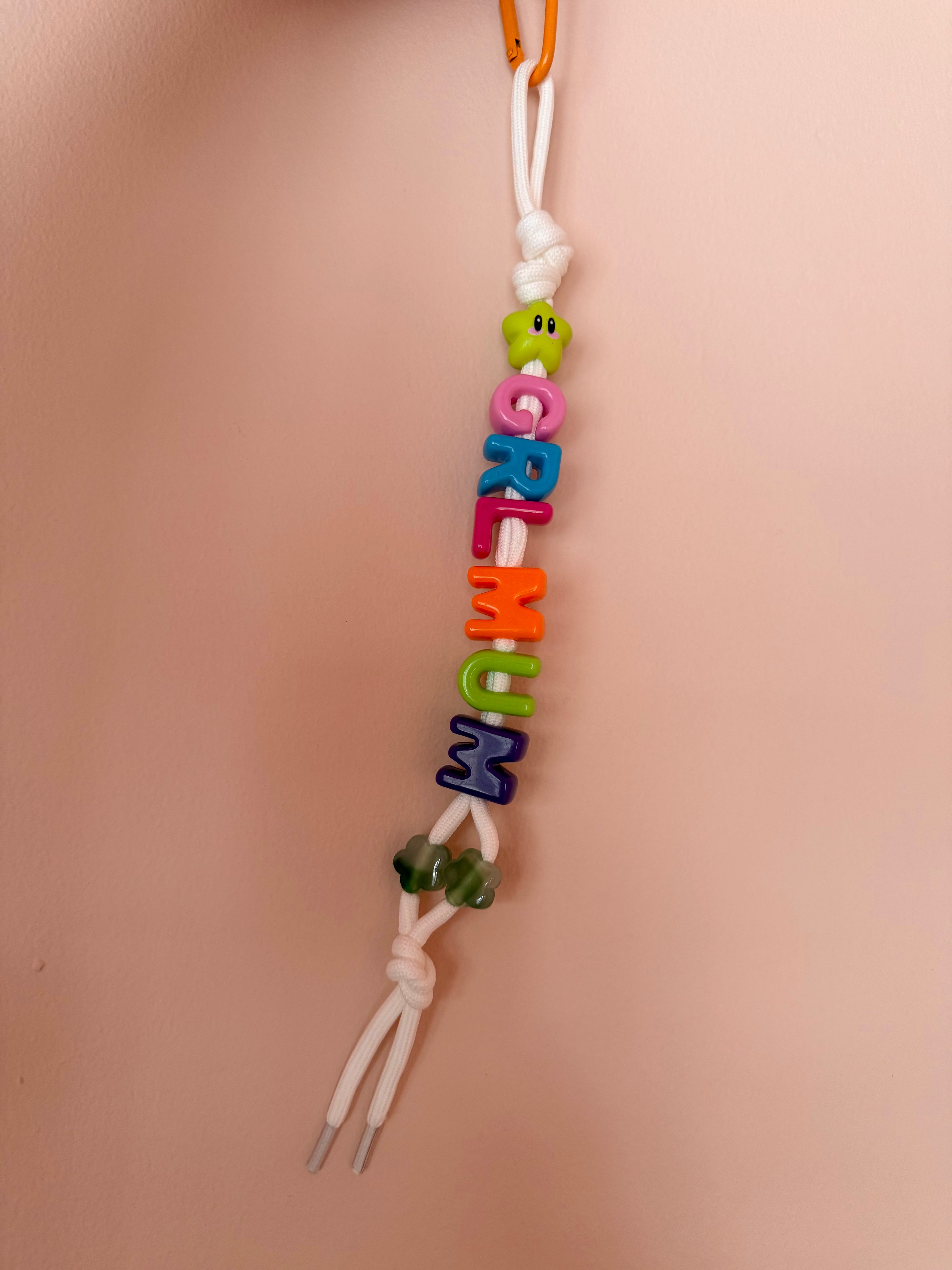 DAZED JOY Green+White GRL mum keychain